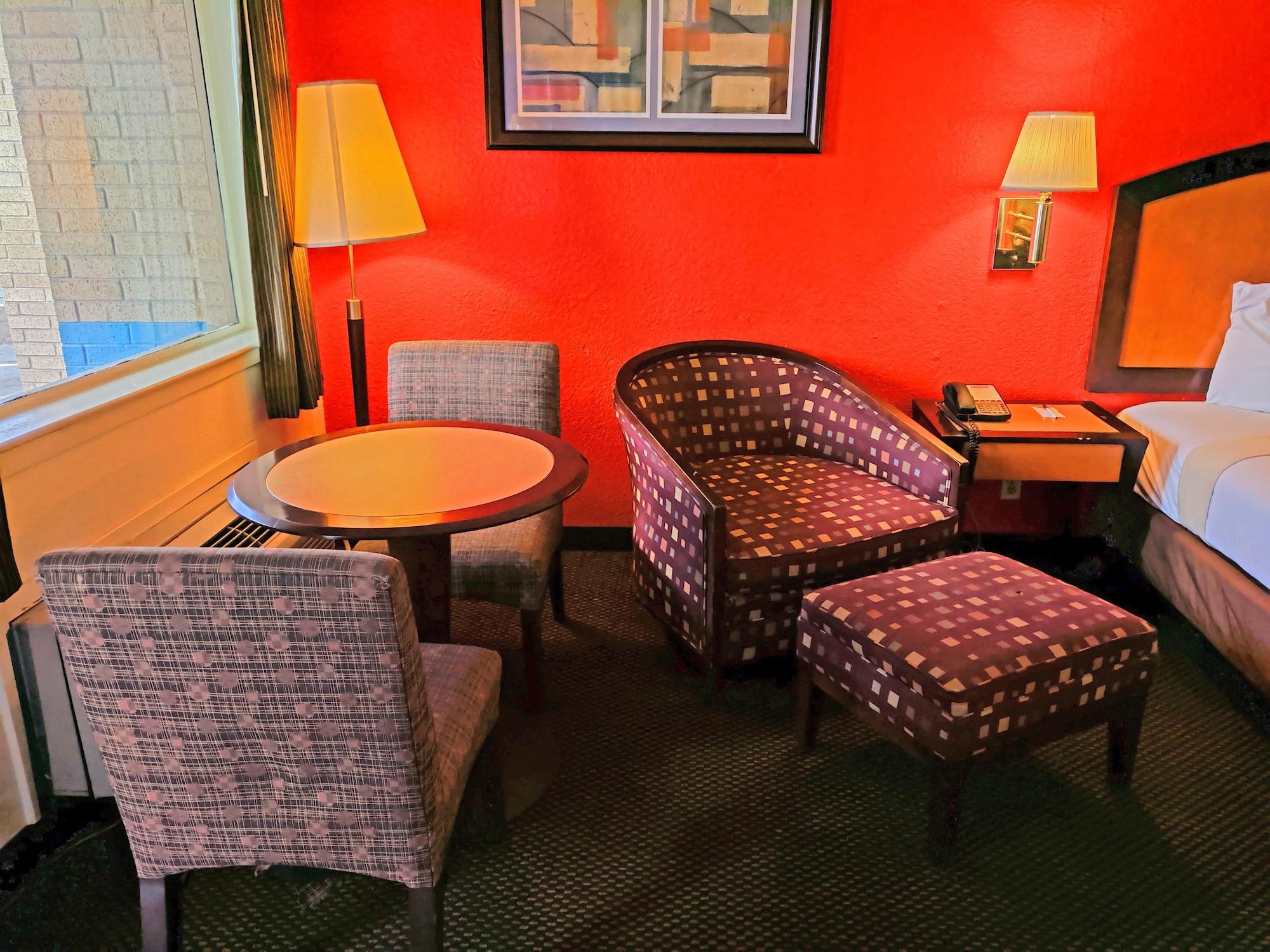 Travelodge By Wyndham Houston Hobby Airport Экстерьер фото