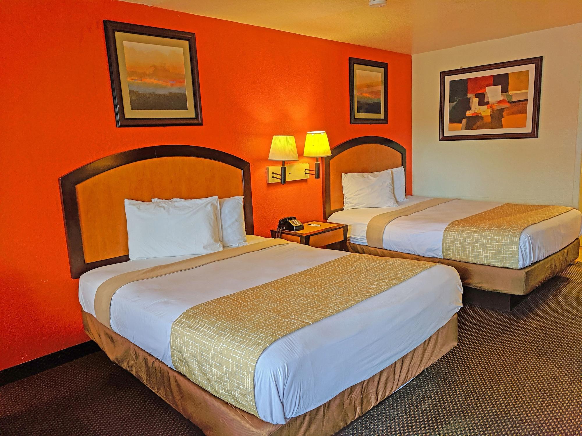 Travelodge By Wyndham Houston Hobby Airport Экстерьер фото