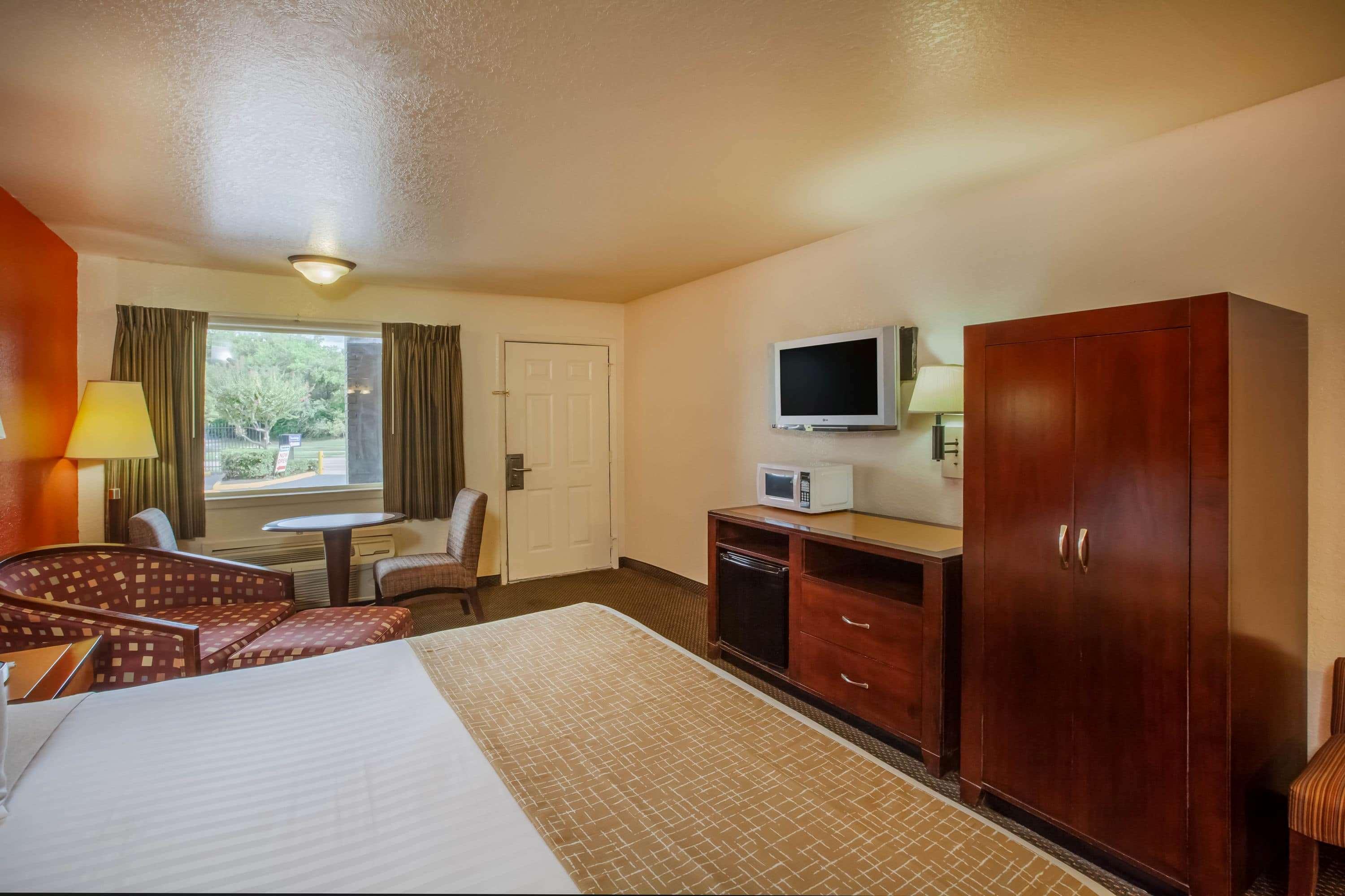 Travelodge By Wyndham Houston Hobby Airport Экстерьер фото