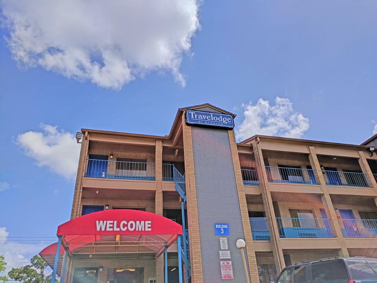 Travelodge By Wyndham Houston Hobby Airport Экстерьер фото